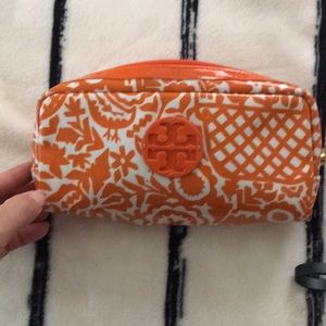 Tory Burch make up case like new